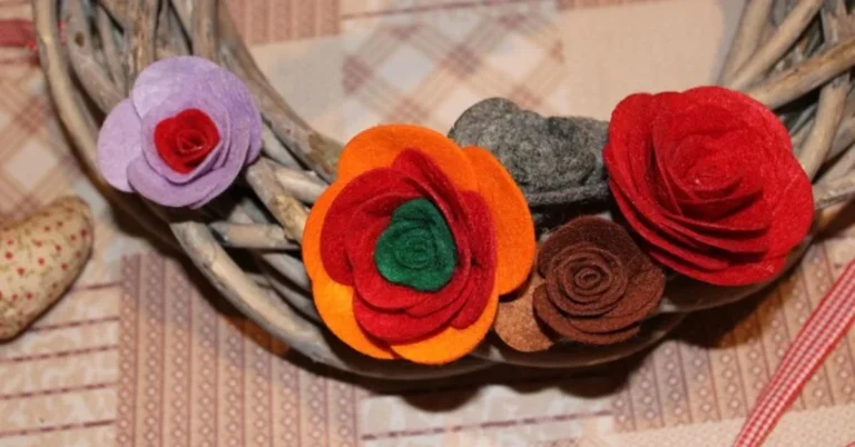 Felt Flower Center SVG